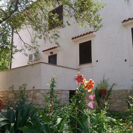 Apartman Dino Tar-Vabriga Esterno foto