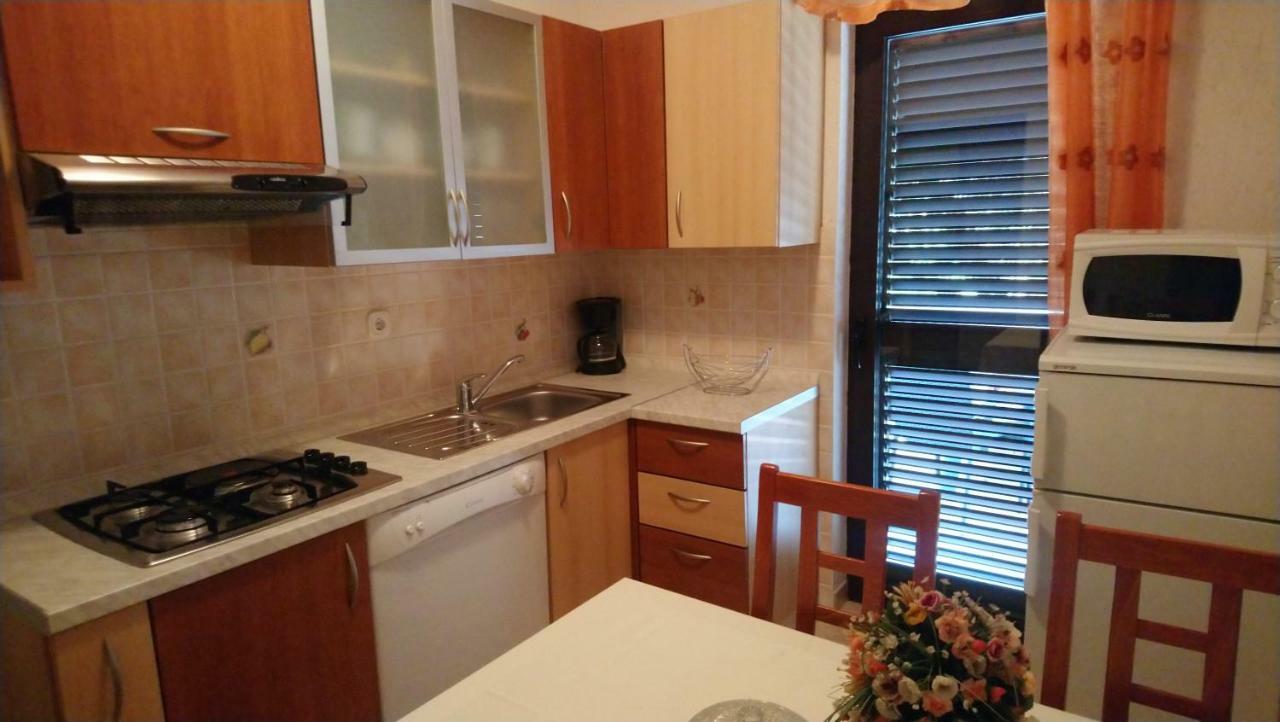 Apartman Dino Tar-Vabriga Esterno foto